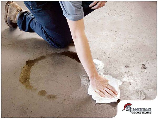 Tips to Remove Oil Stains on Your Garage Floor