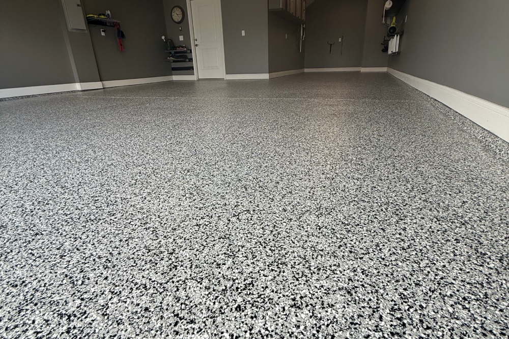  Garage Floor Options In Birmingham, AL: Wood Vs. Concrete 
